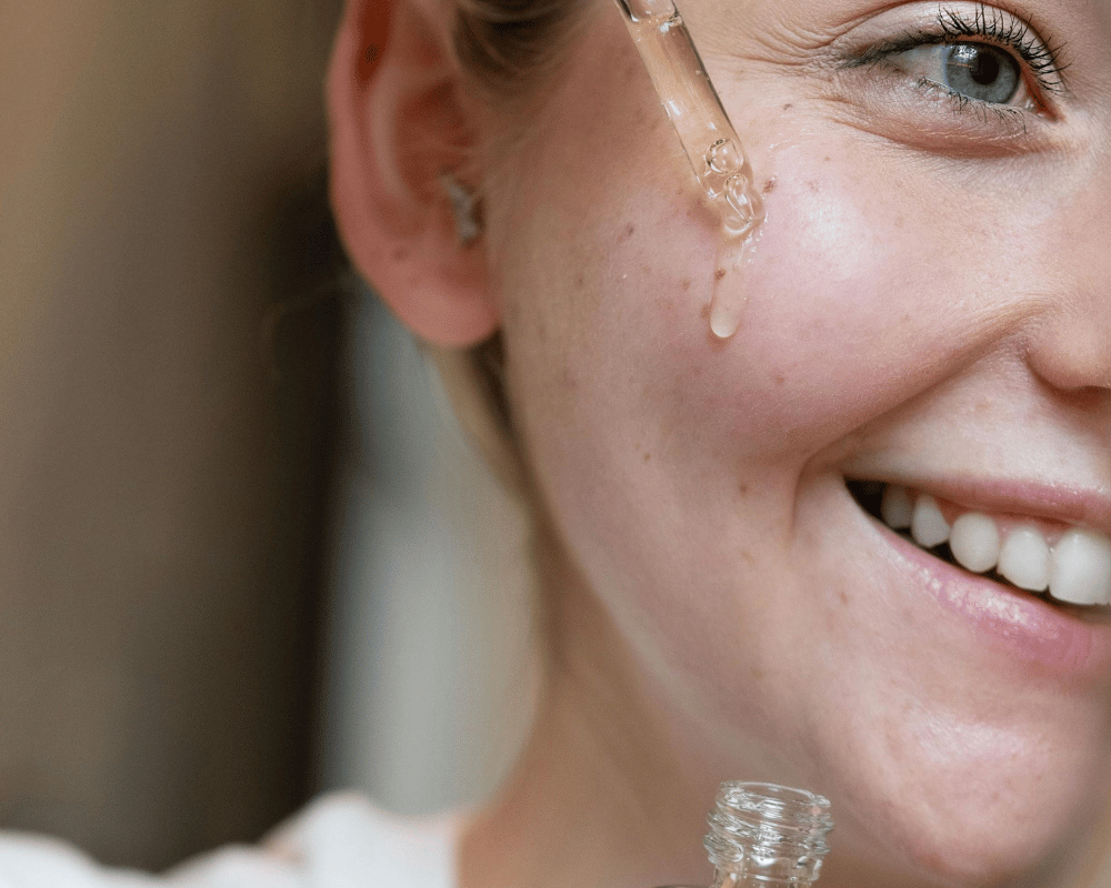 Does Vitamin C Help Pigmentation? An Expert Guide to Choosing the Right Serum